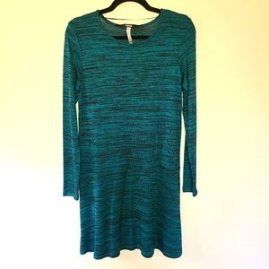 Womens long sleeved knit swing dress Kensie XS